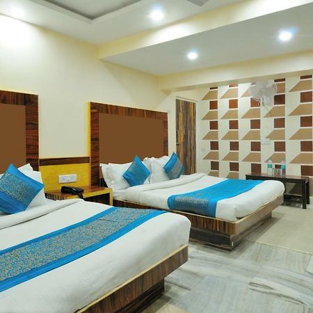 Hotel Lahorimal Deluxe New Delhi Ngoại thất bức ảnh
