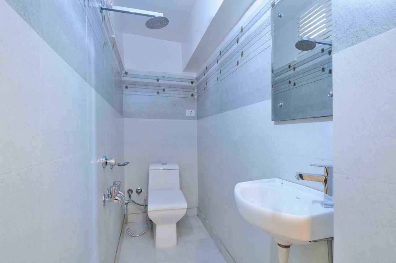 Hotel Lahorimal Deluxe New Delhi Ngoại thất bức ảnh
