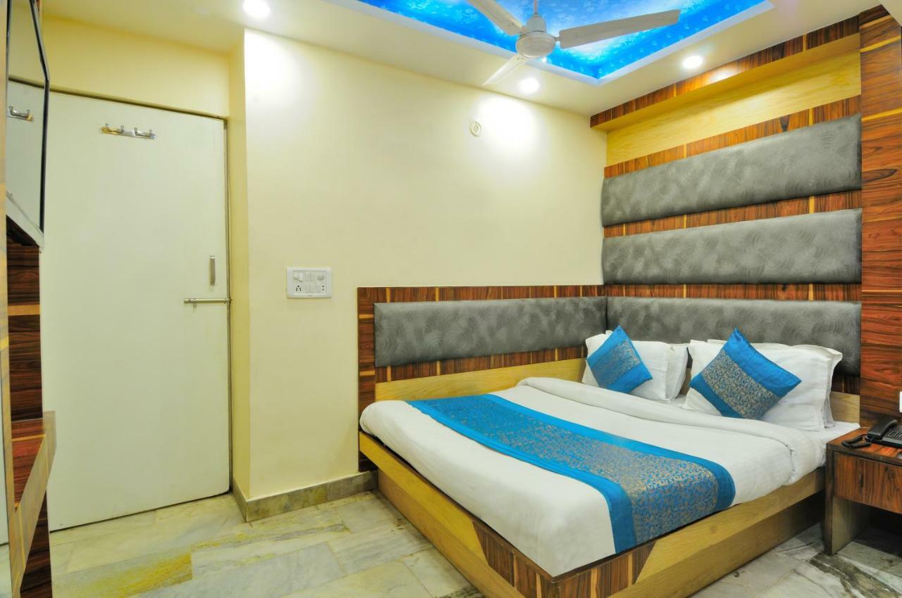 Hotel Lahorimal Deluxe New Delhi Ngoại thất bức ảnh