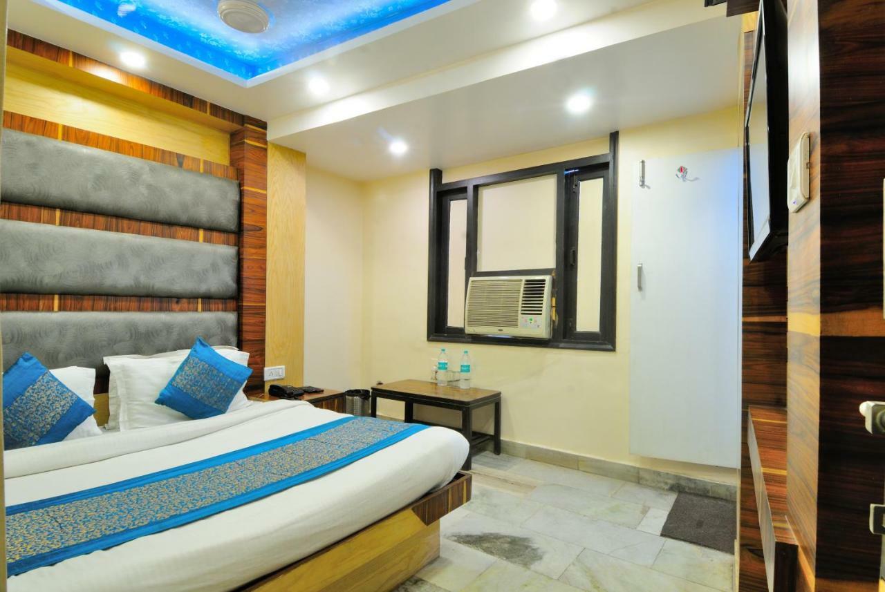Hotel Lahorimal Deluxe New Delhi Ngoại thất bức ảnh