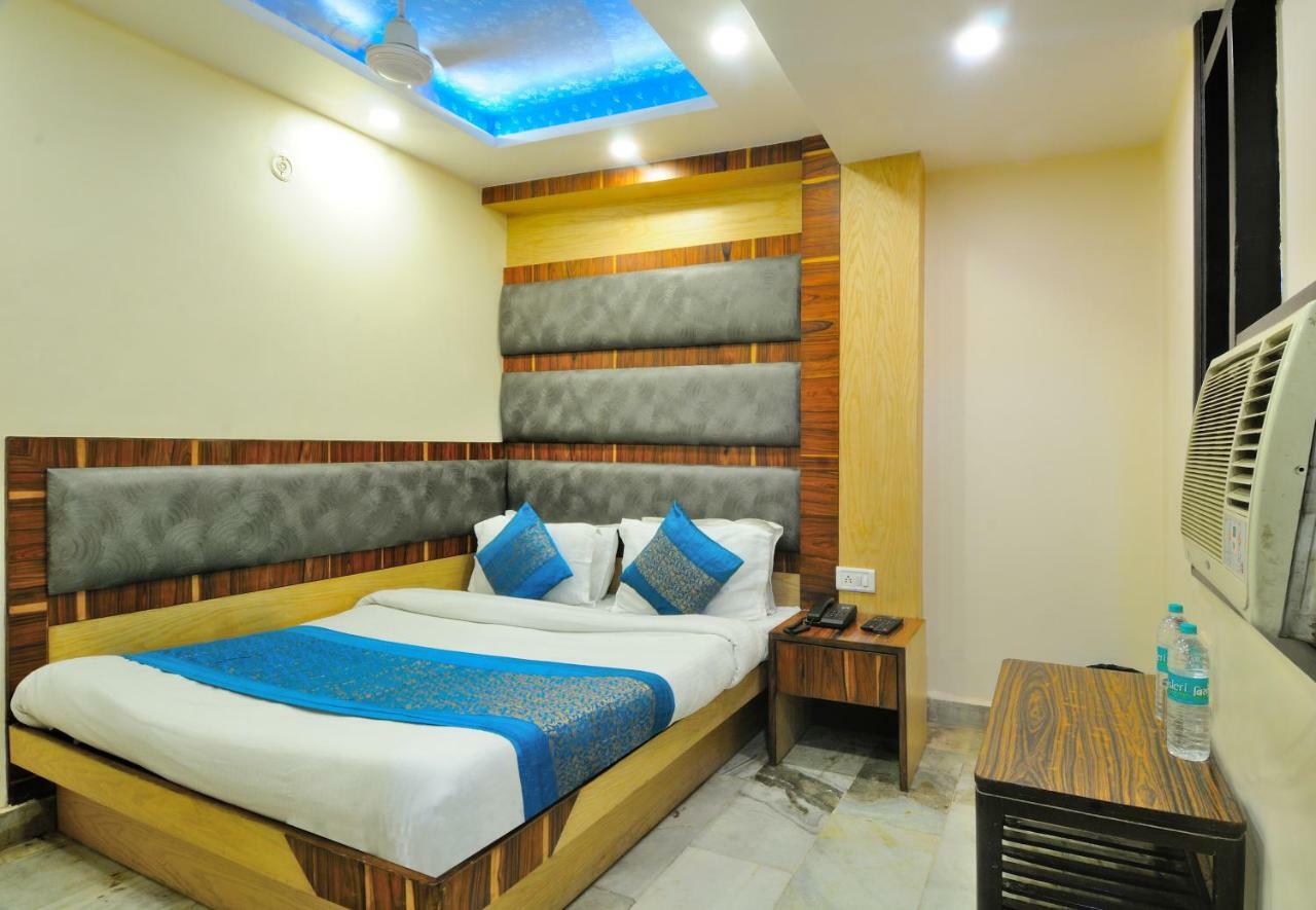 Hotel Lahorimal Deluxe New Delhi Ngoại thất bức ảnh